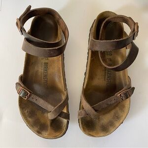 Birkenstock Yara Oiled Leather Flat